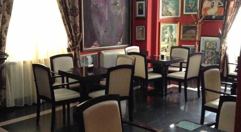 Art Hotel Nirvana 地拉那 餐厅 照片